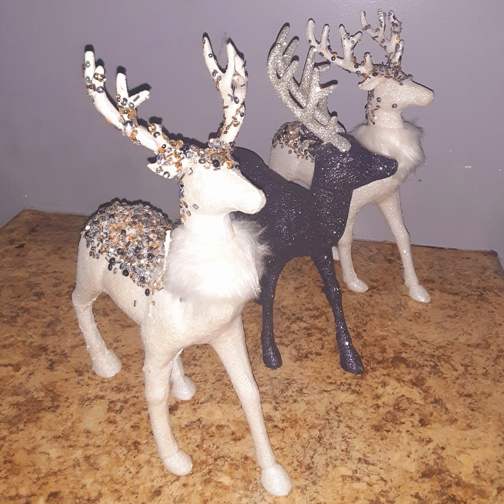 Christmas Decoration Blue & White Sparkling Standing Reindeers